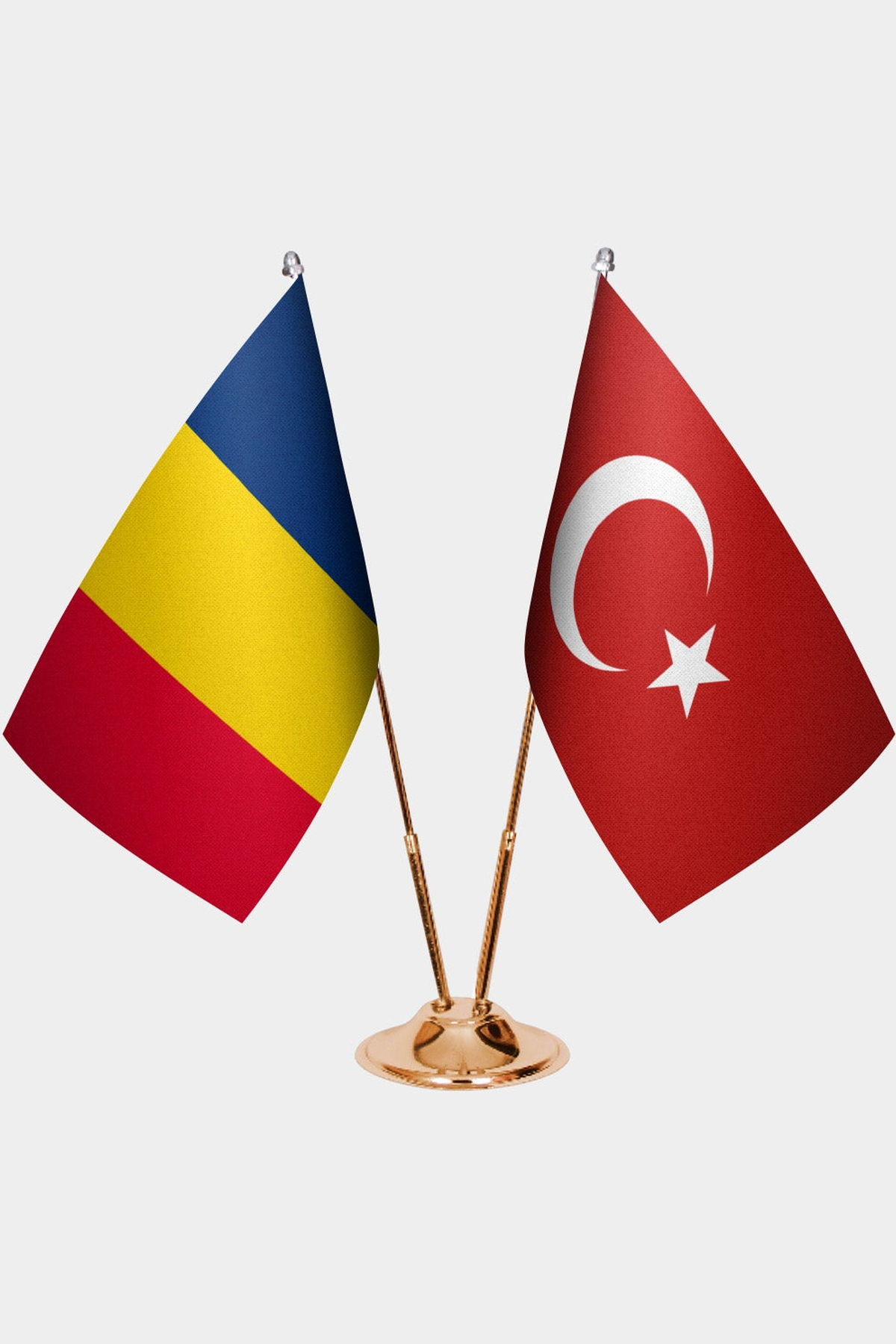 Çad ve Türkiye İkili Masa Bayrağı Seti kurulum görünümü