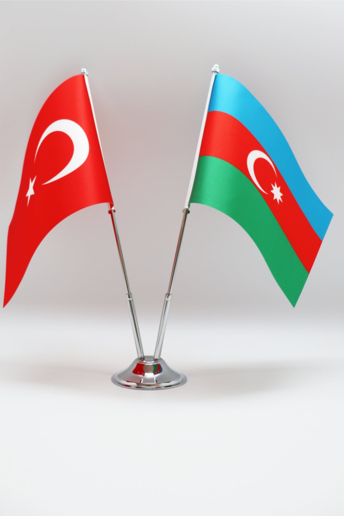 Guatemala ve Türkiye İkili Masa Bayrağı Seti detay görünümü