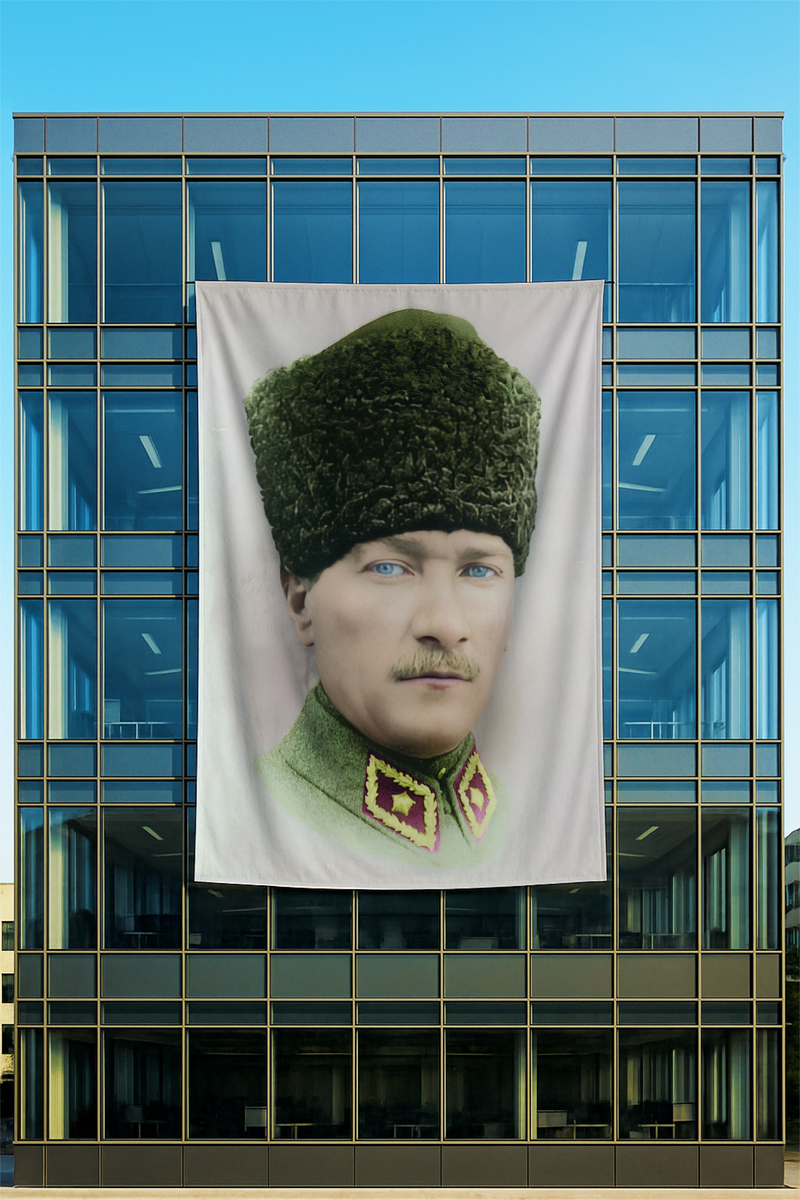 Raşel Kumaş Kalpaklı Atatürk Posteri Yeşil Üniformalı