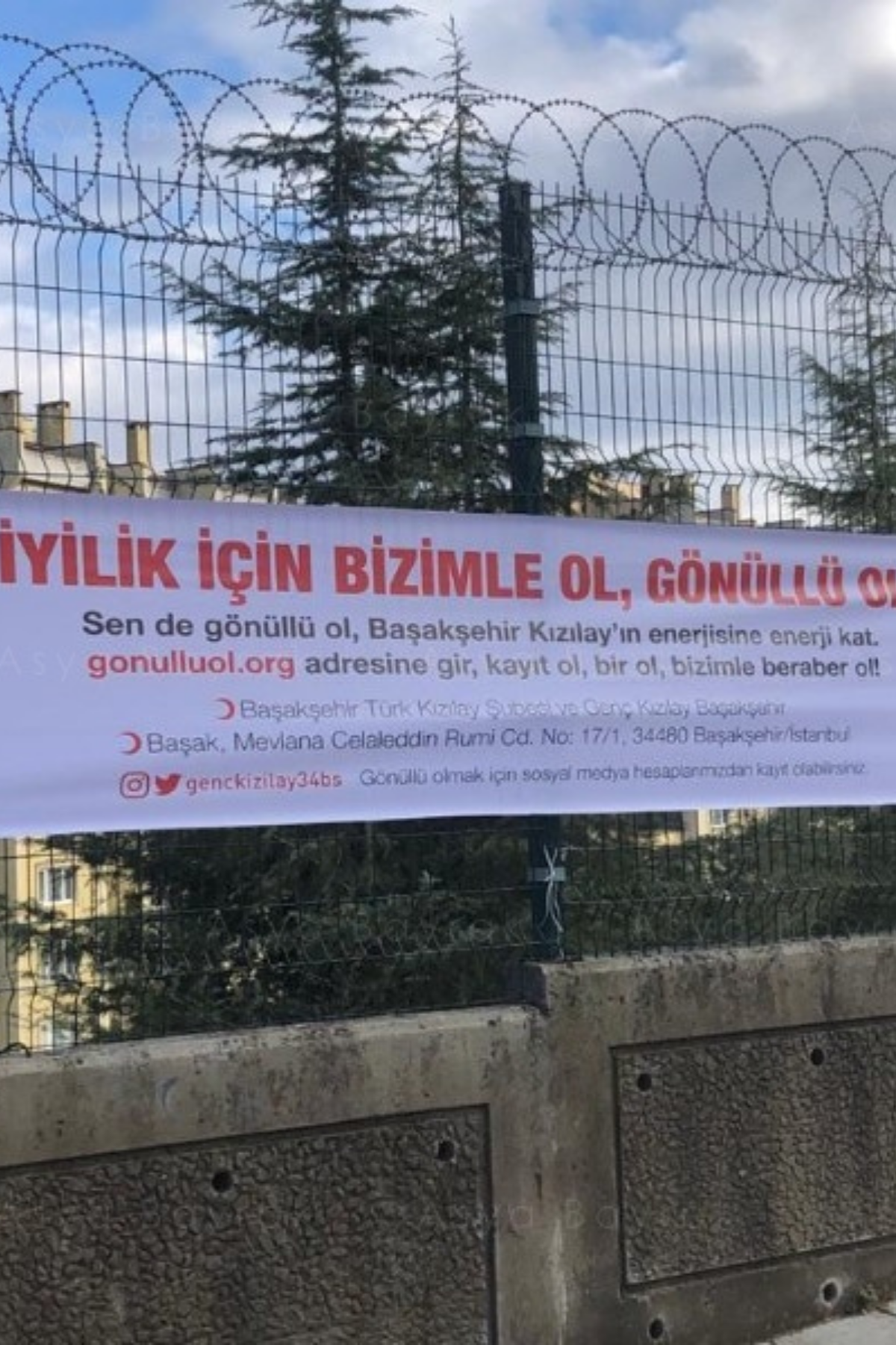 Reklam Brandası Afişi yakın çekim