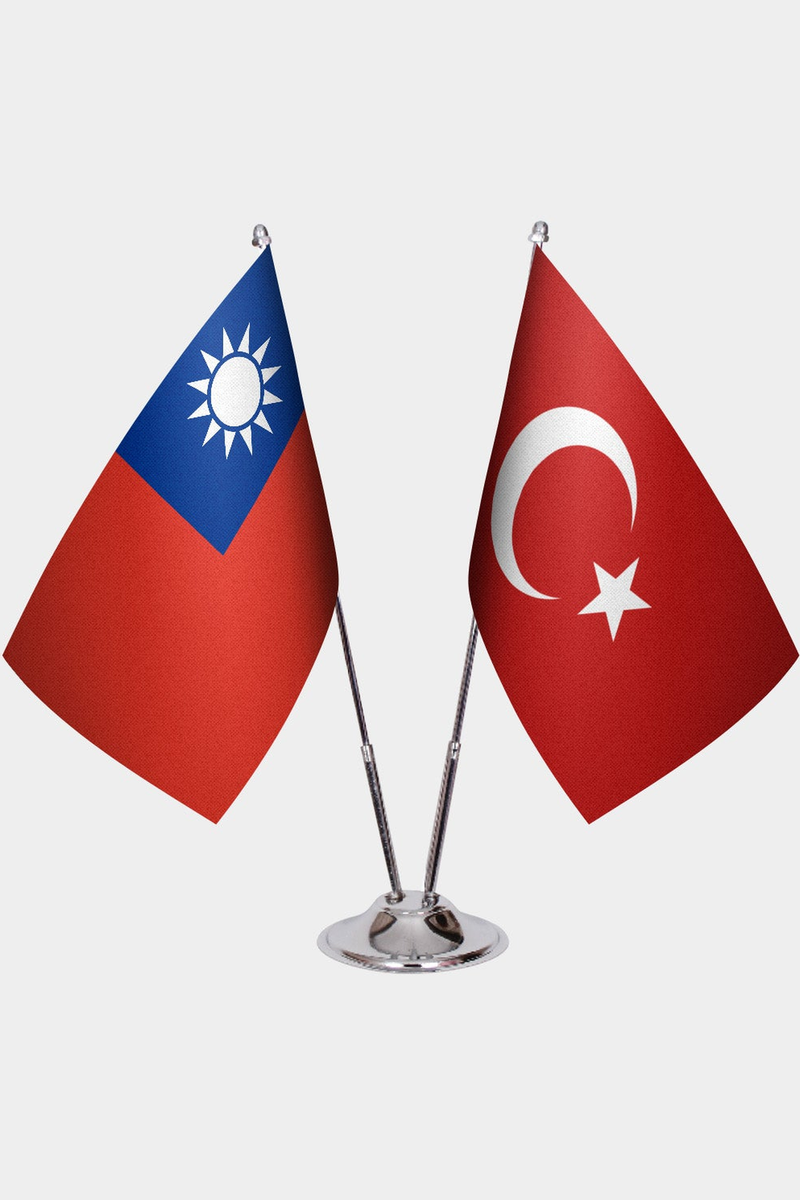 Tayvan ve Türkiye İkili Masa Bayrağı Seti