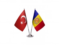 Andorra İkili Masa Bayrağı