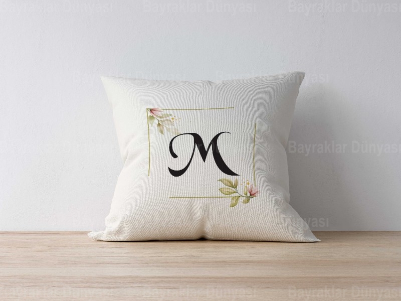 M Harfli Yastık Kılıf