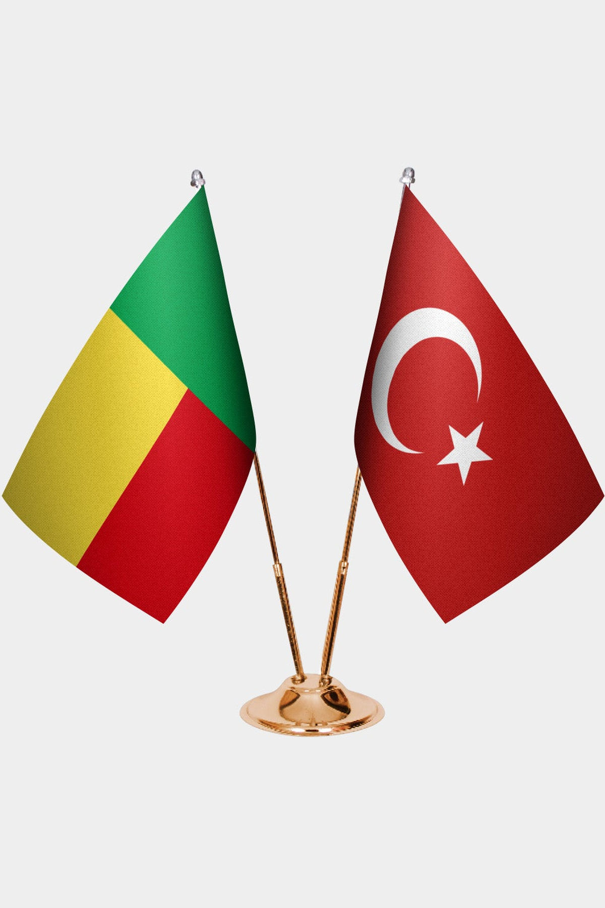 Benin ve Türkiye İkili Masa Bayrağı Seti kurulum görünümü