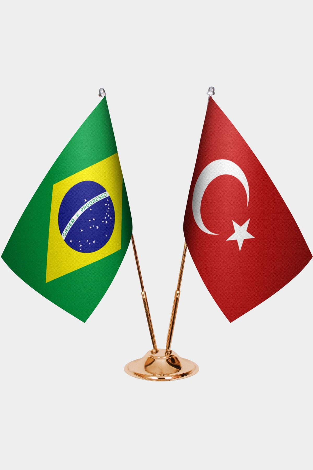 Brezilya ve Türkiye İkili Masa Bayrağı Seti kurulum görünümü