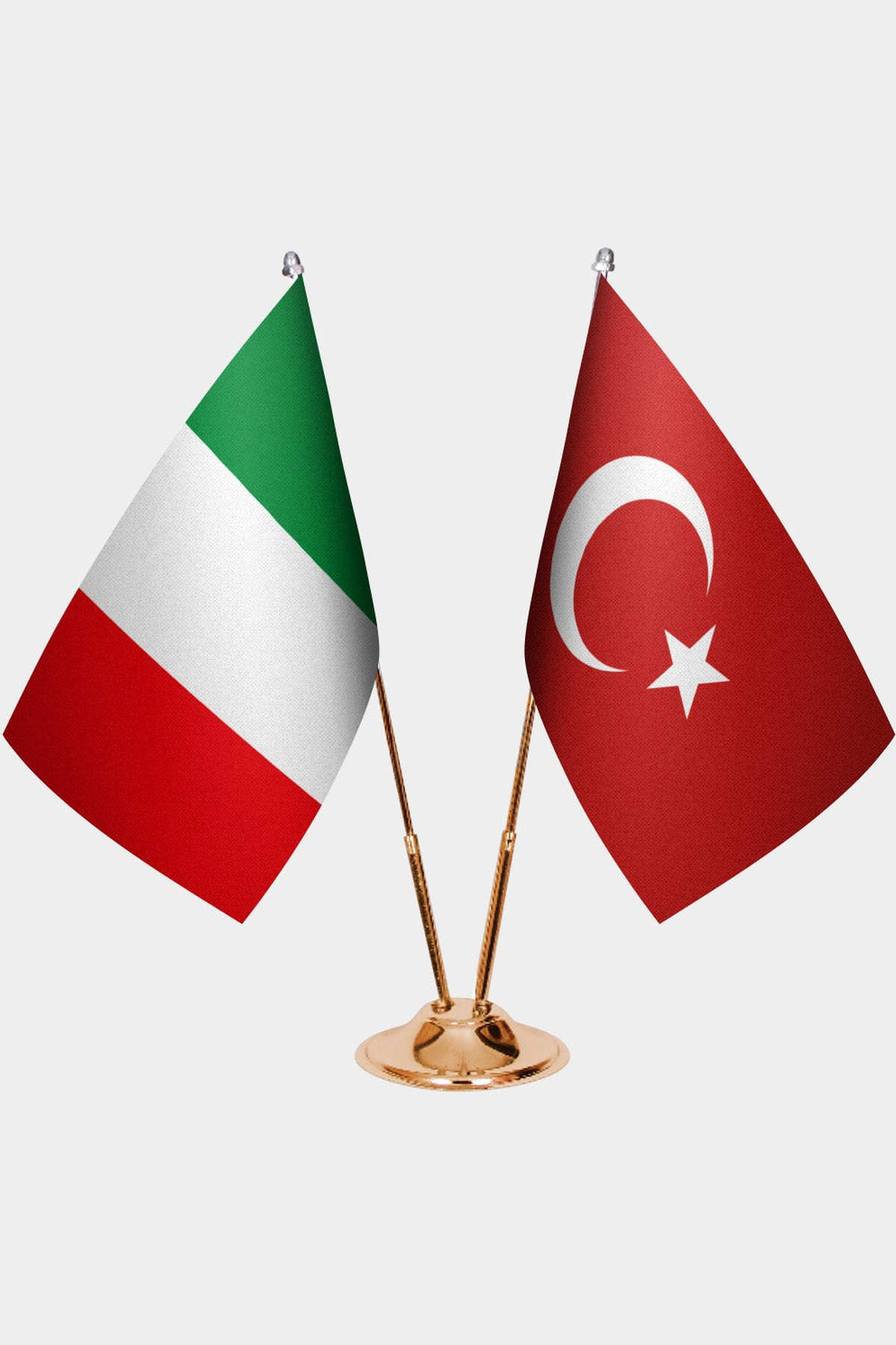 İtalya ve Türkiye İkili Masa Bayrağı Seti kurulum görünümü