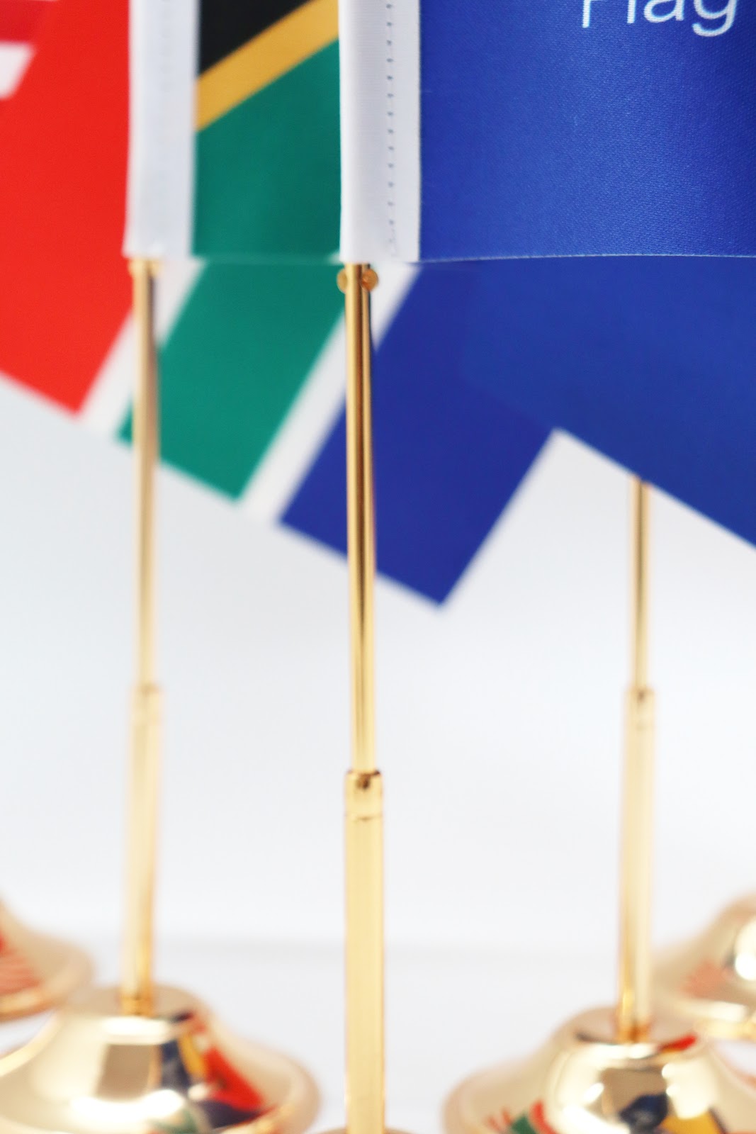 Kongo Cumhuriyeti Masa Bayrağı yan görünüm