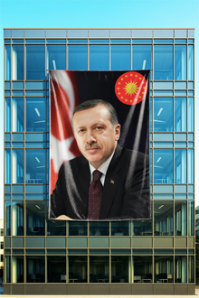 Raşel Kumaş Forslu Recep Tayyip Erdoğan Posteri Kırmızı Fonlu