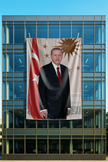 Raşel Kumaş Ay Yıldız ve Fors Arasında Recep Tayyip Erdoğan Posteri