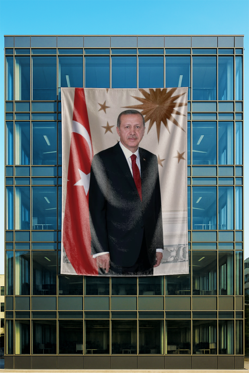 Raşel Kumaş Ay Yıldız ve Fors Arasında Recep Tayyip Erdoğan Posteri